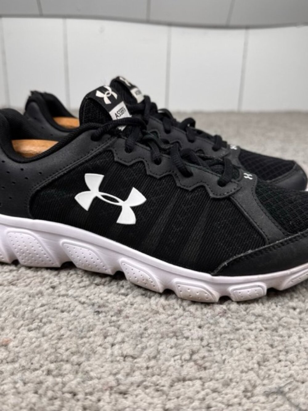 Under Armour Assert 6 Micro G Boys Youth Running Shoes Sneakers Black Size 6.5Y